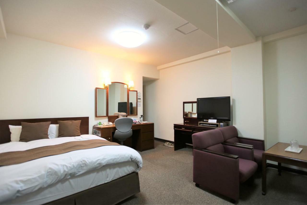 Hotel Yokosuka Exterior photo